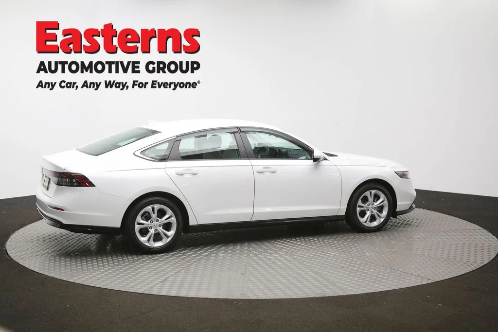 Used 2025 White Honda LX image 41