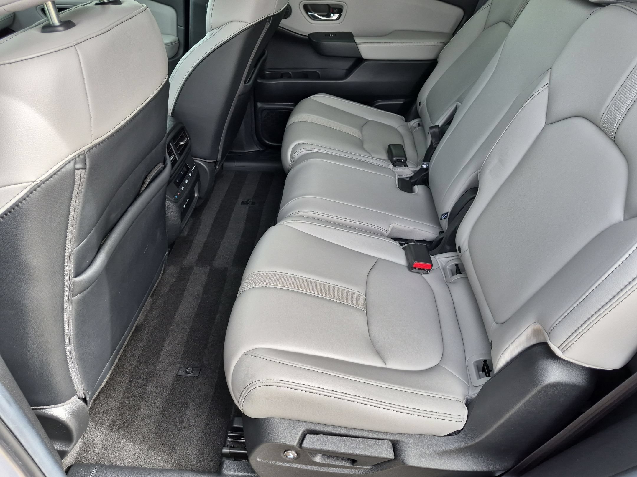 2025 Honda Pilot EX-L+ - Photo 22