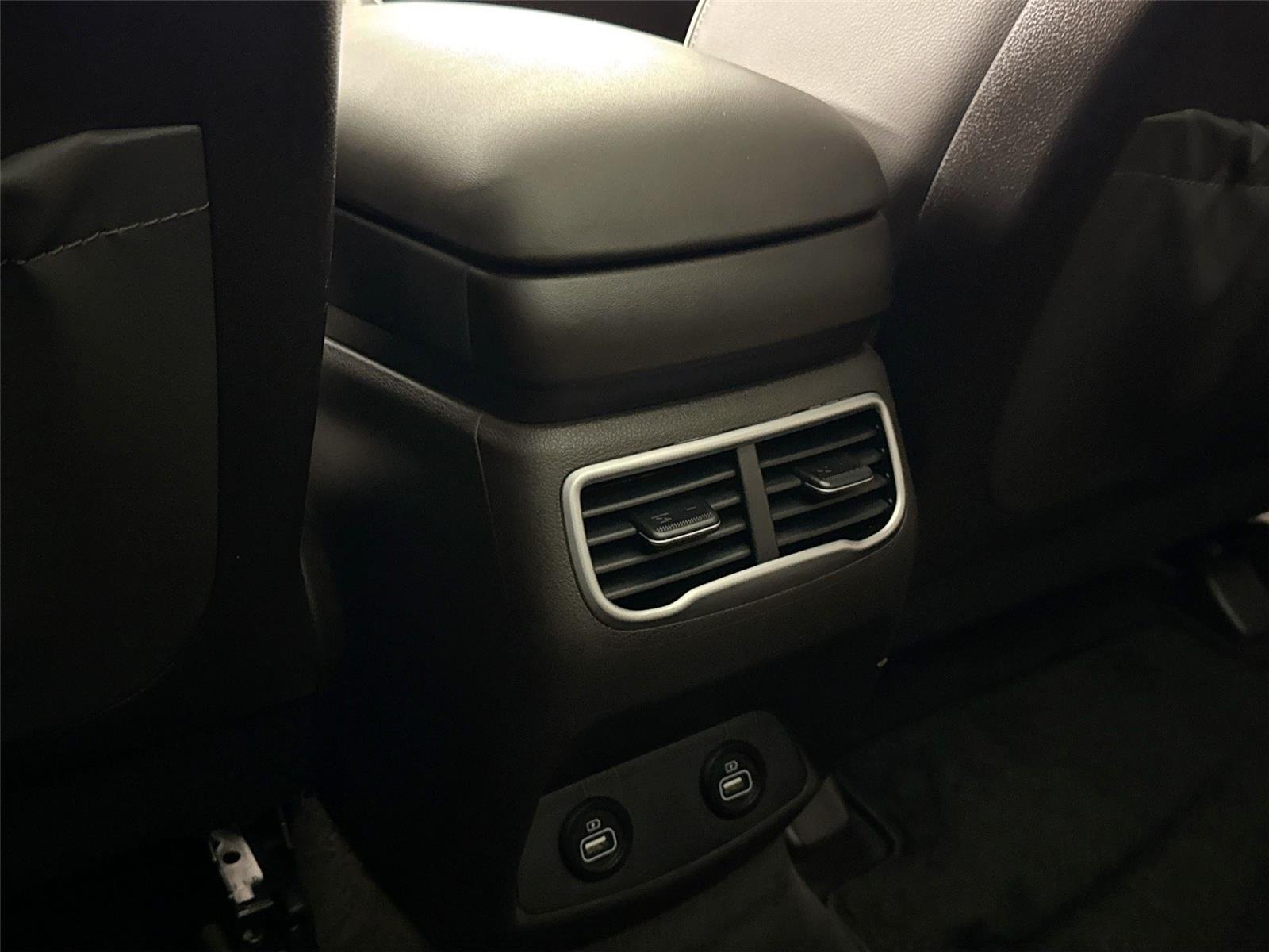 Used 2022 Quartz White Hyundai SEL Premium image 36