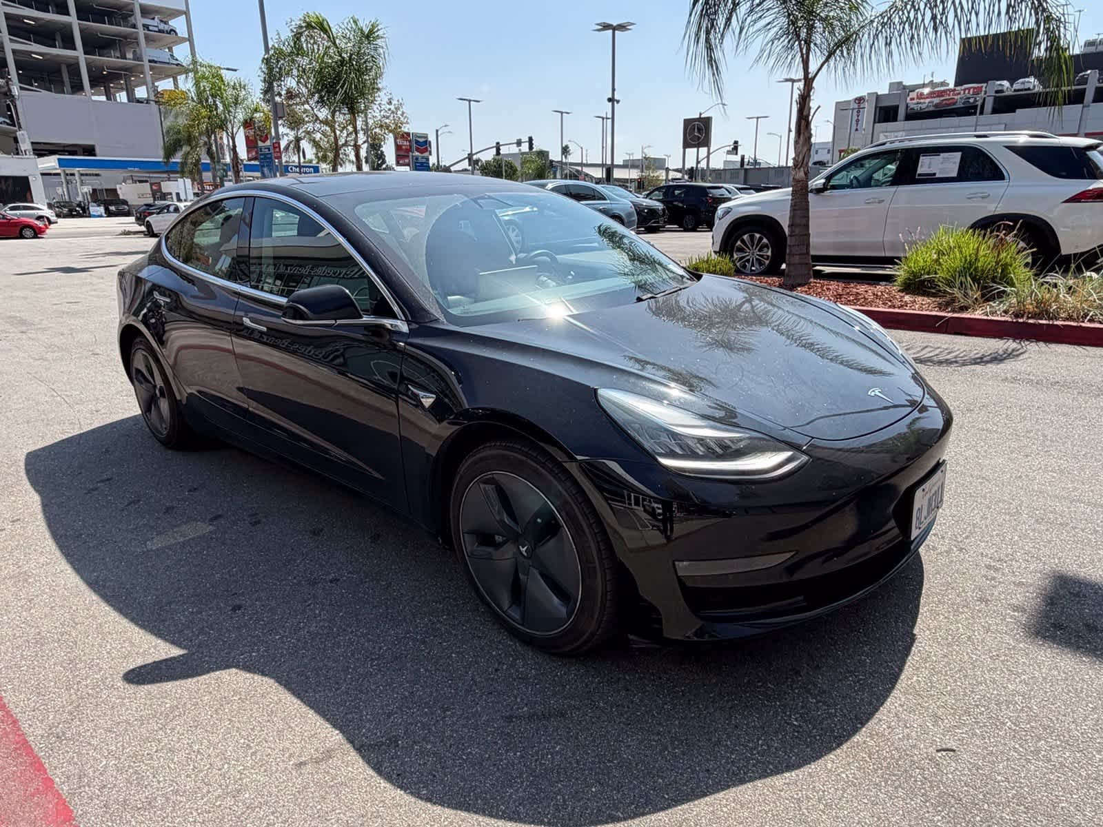 Used 2019 Solid Black Tesla Long Range image 5