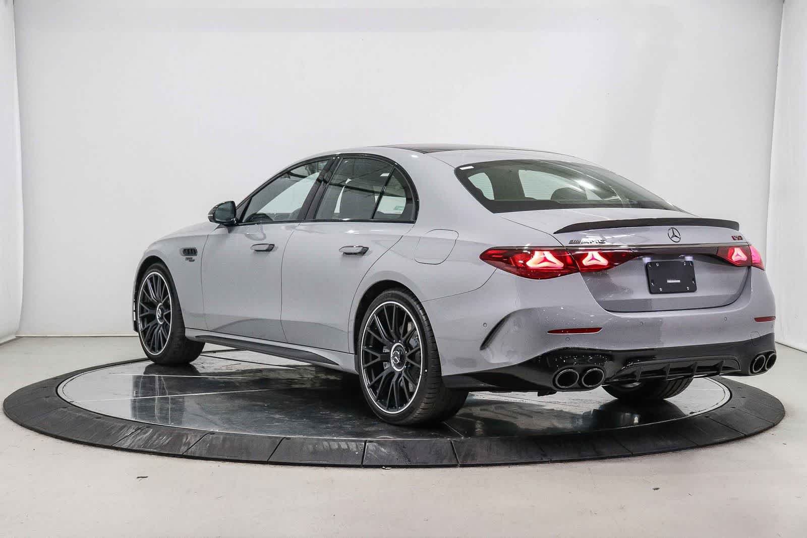 New 2026 MANUFAKTUR Alpine Grey Mercedes-Benz AMG® E 53 E image 2