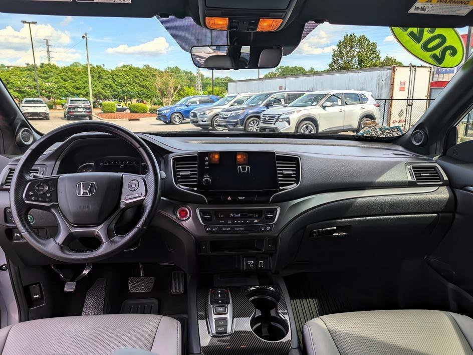 Used 2022 Lunar Silver Metallic Honda EX-L image 11