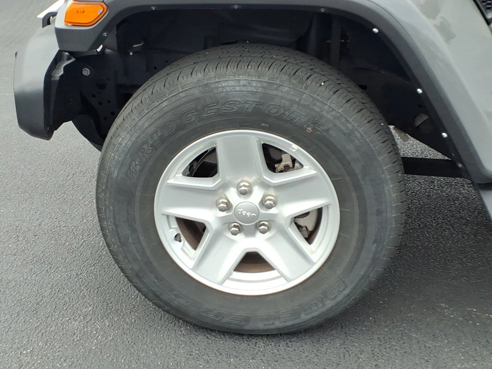 Used 2023 Sting-Gray Clearcoat Jeep Sport S image 30