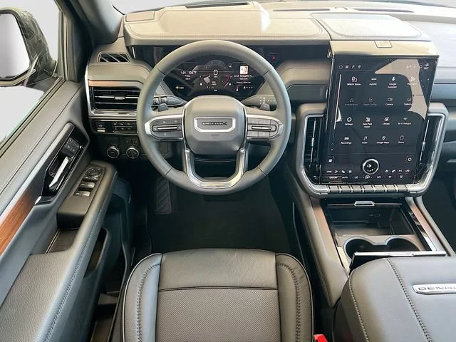 2026 GMC Yukon Denali - Photo 16