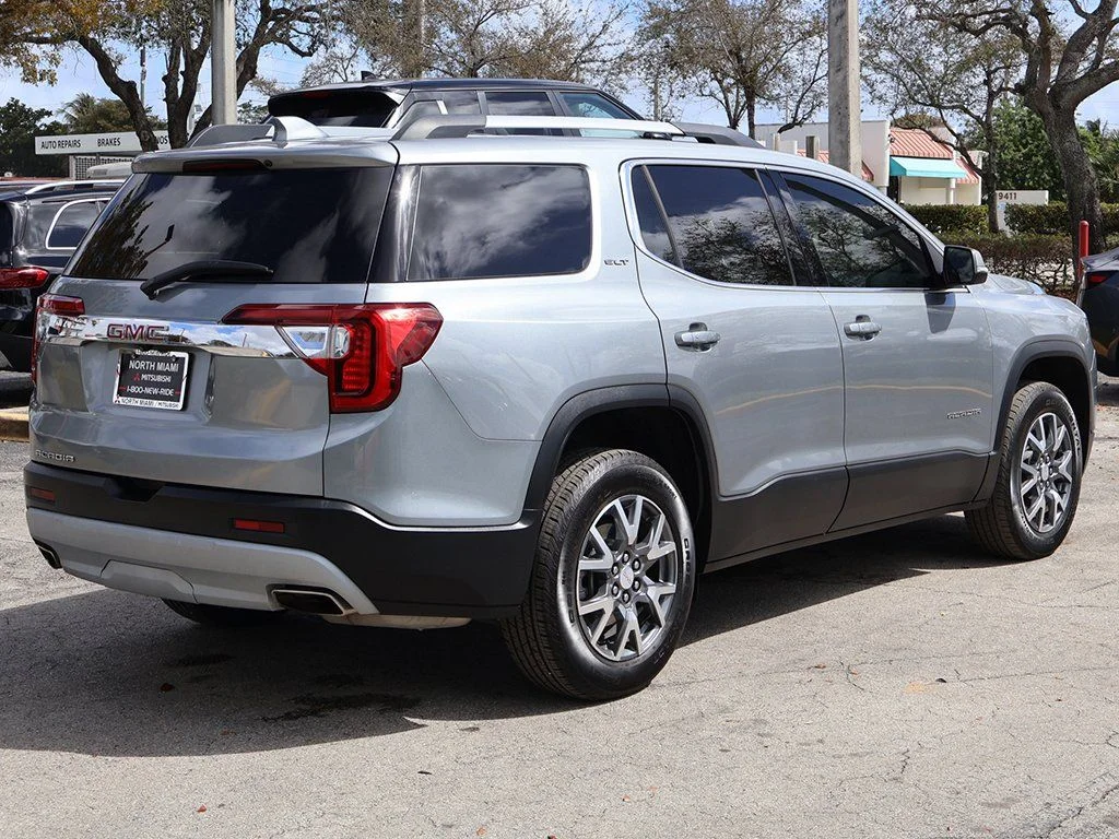 Used 2023 Silver GMC SLT image 11