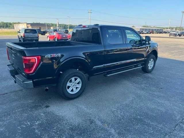 Used 2023 Black Metallic Ford XLT image 2