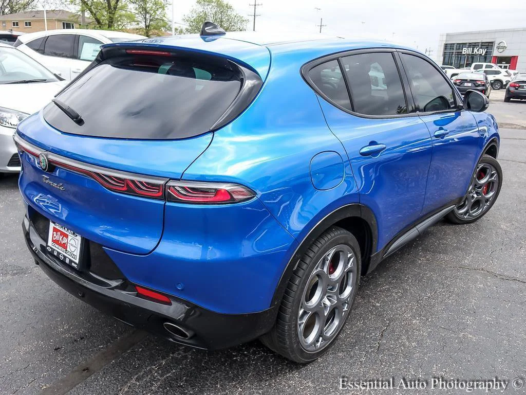 Used 2024 Blue Alfa Romeo Veloce EAWD image 10