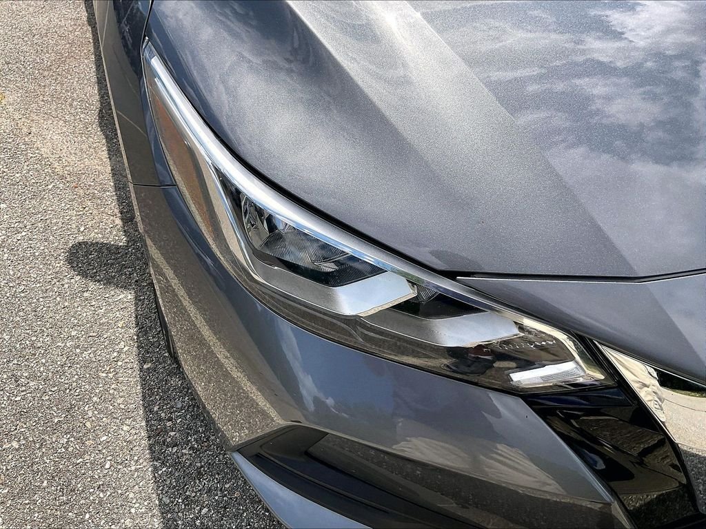 Used 2020 Gray Nissan S image 30