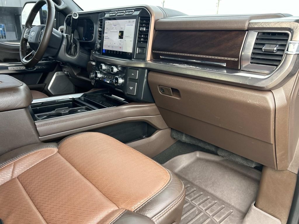 Certified Used 2024 Agate Black Metallic Ford King Ranch image 22