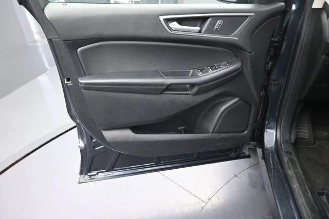 Used 2024 Blue Ford SEL image 20