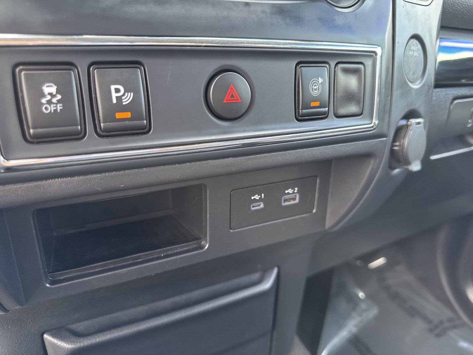 Used 2022 Super Black Nissan SV image 28