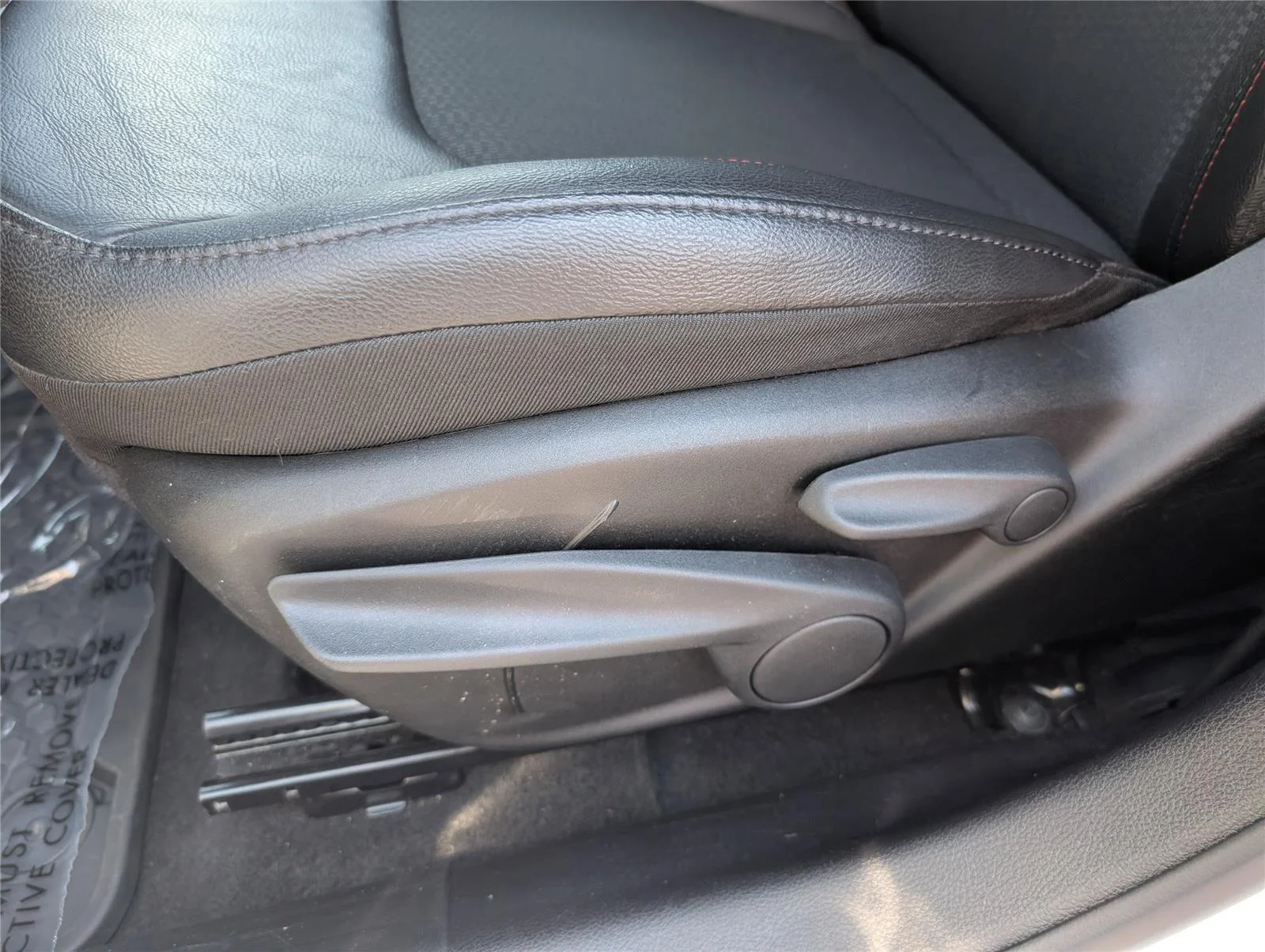Used 2025 Bright White Clearcoat Jeep Trailhawk image 12