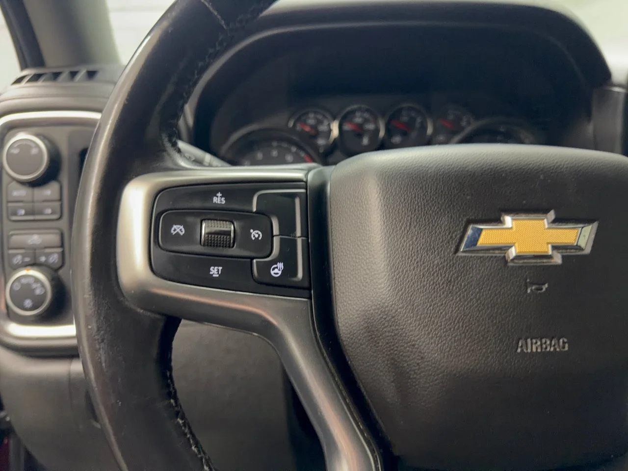 Used 2019 Cajun Red Tintcoat Chevrolet LT image 18
