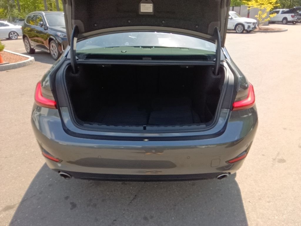 Used 2022 Mineral Grey Metallic BMW 330i xDrive image 25