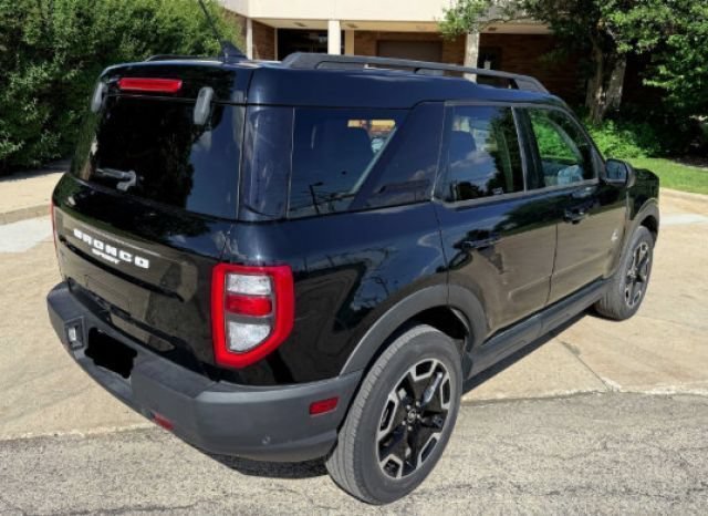 Used 2021 Shadow Black Ford Outer Banks image 5