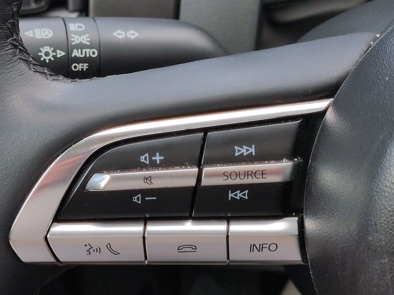 Used 2025 Gray Metallic Mazda Premium Package image 23