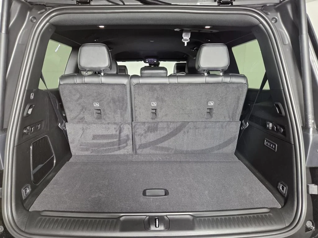 New 2026 High Gloss Black Exterior Paint Jeep Limited Altitude image 27