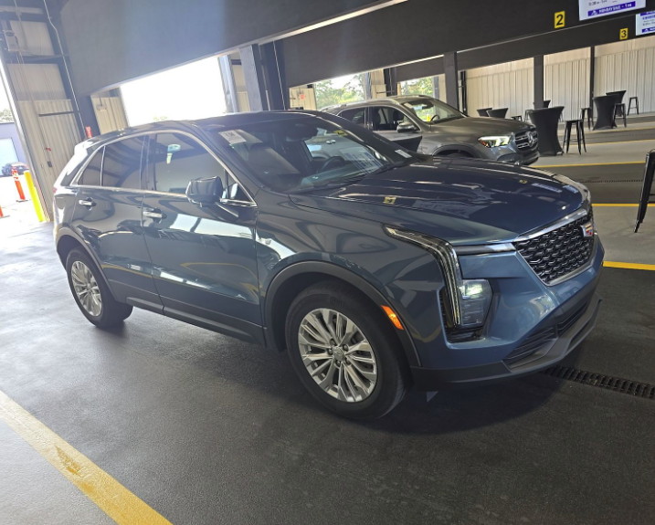 Used 2024 Blue Cadillac Luxury image 3