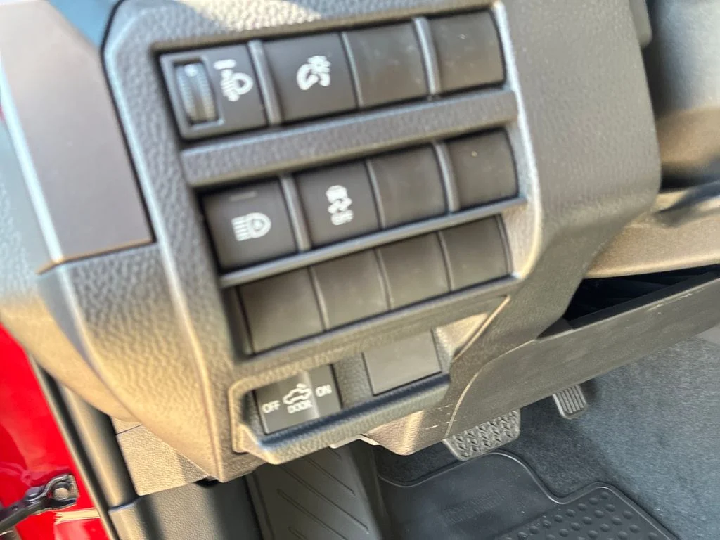 2026 Toyota Tacoma SR5 - Photo 32