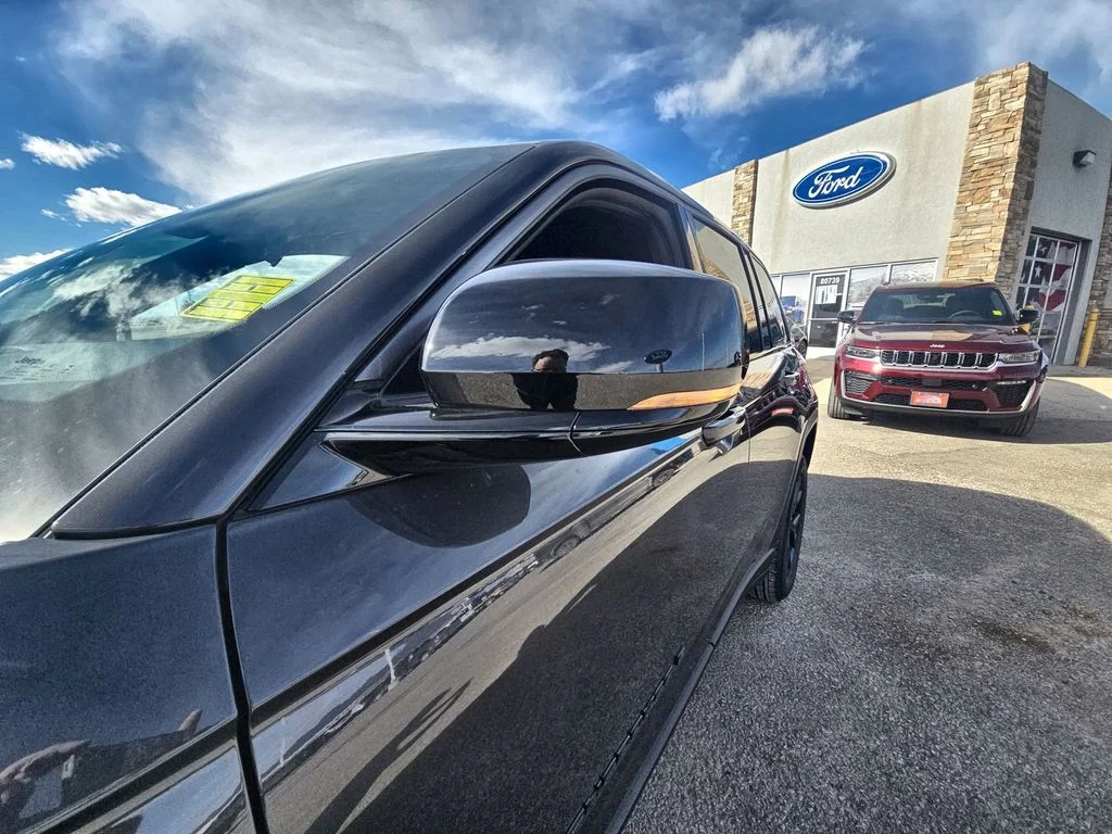 New 2026 Gray Jeep Altitude image 18