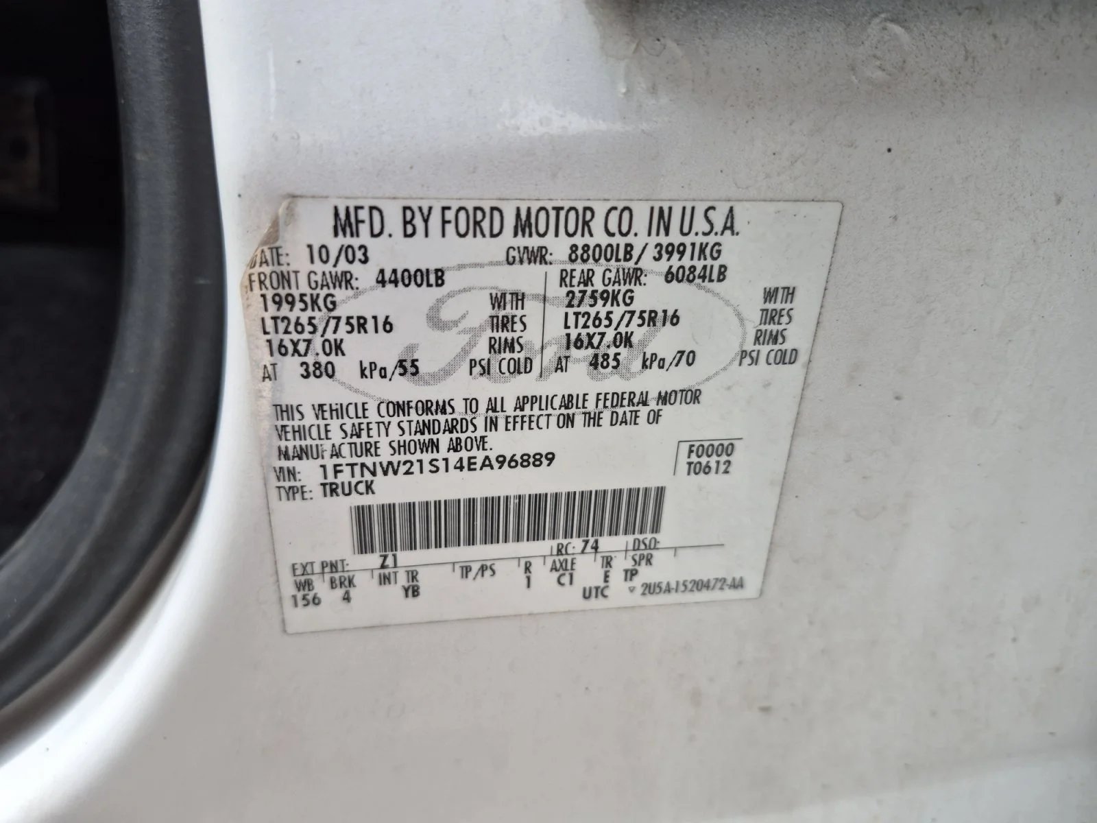 Used 2004 White Ford XL image 24