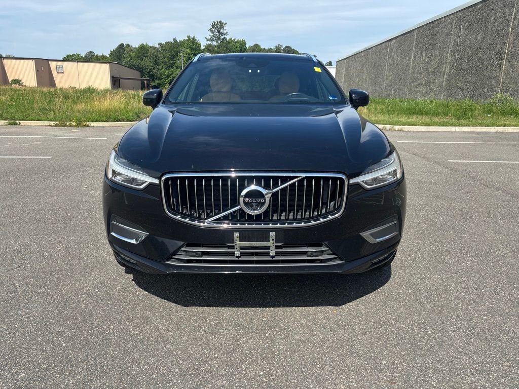 Used 2019 Black Volvo T5 Inscription image 2
