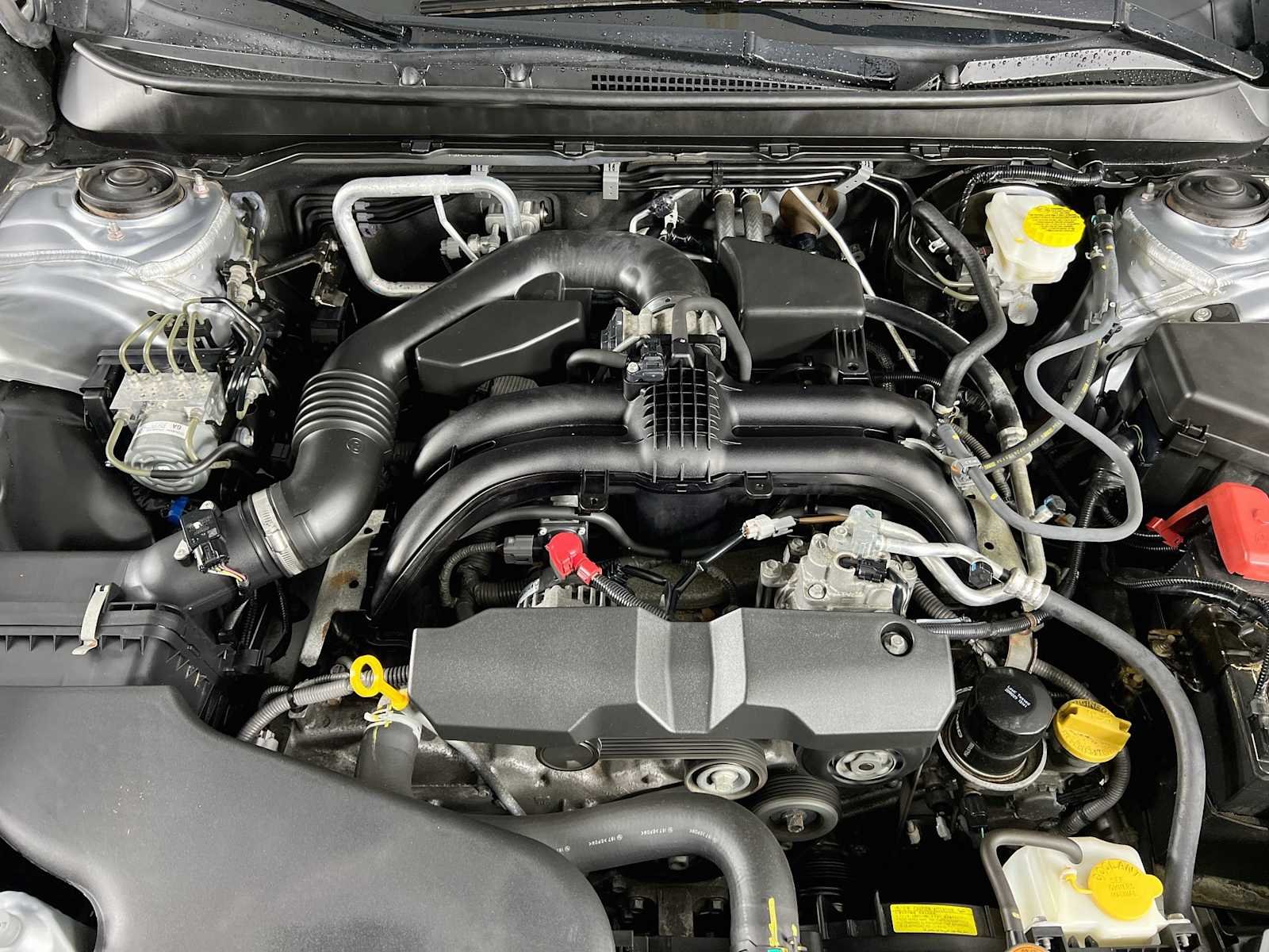 Used 2019 Ice Silver Metallic Subaru  image 29