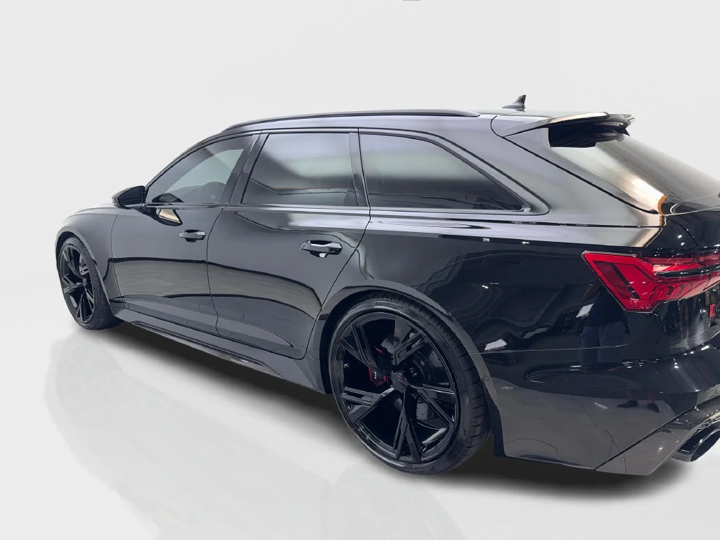 Used 2022  Audi 4.2 image 15