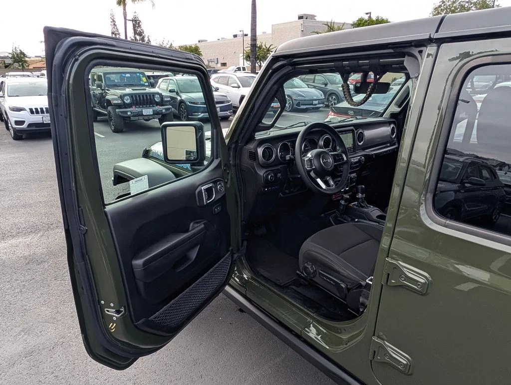 2023 Jeep Wrangler 4xe Rubicon 4XE - Photo 33