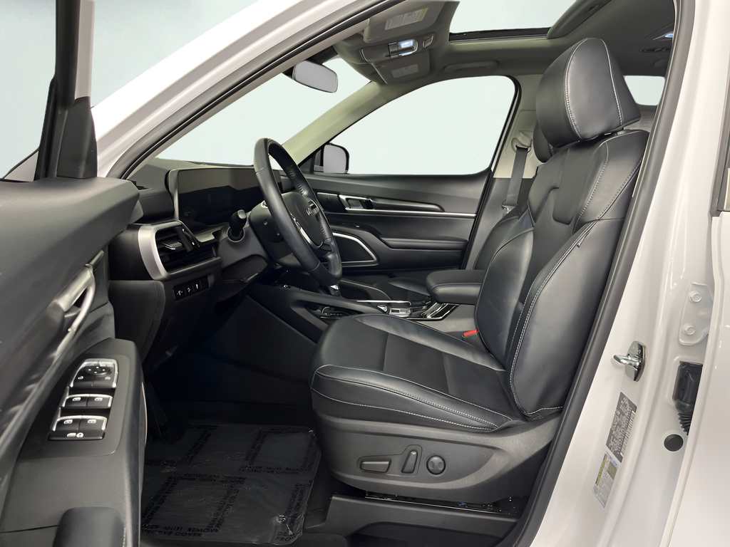 2024 Kia Telluride S - Photo 10