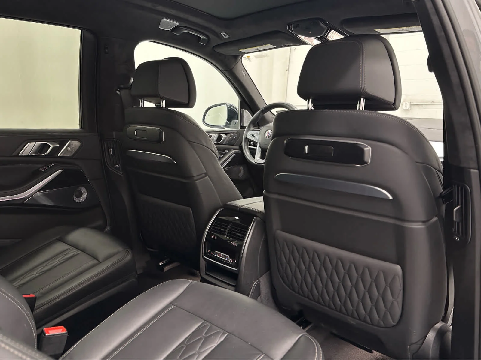 Used 2025 Skyscraper Grey Metallic BMW ALPINA XB7 image 21