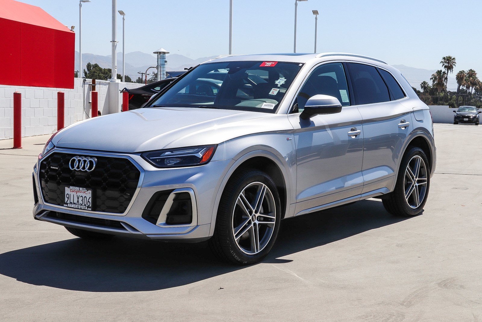 Used 2022 Florett Silver Metallic Audi S line Premium Plus image 3
