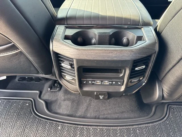 2026 RAM 1500 Limited - Photo 10