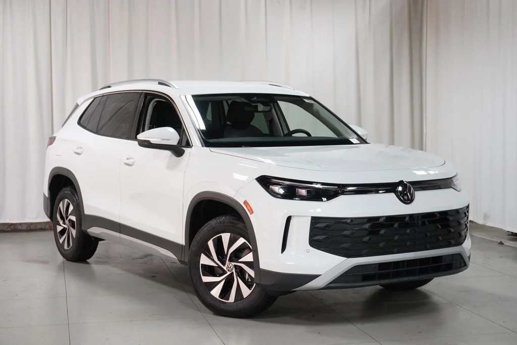 New 2026 Pure White Volkswagen 2.0T S image 3