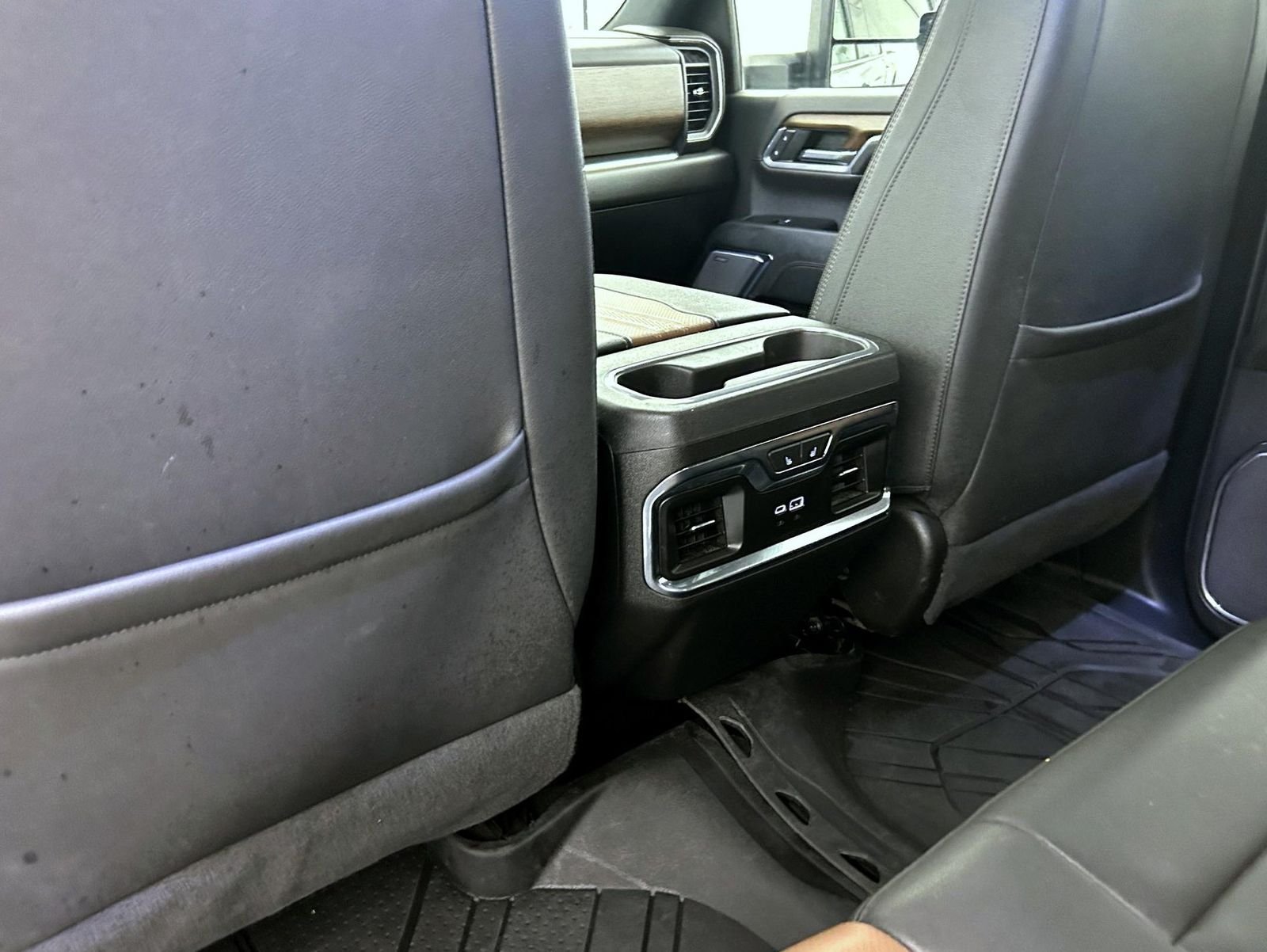 Used 2024 Gray Chevrolet High Country image 21
