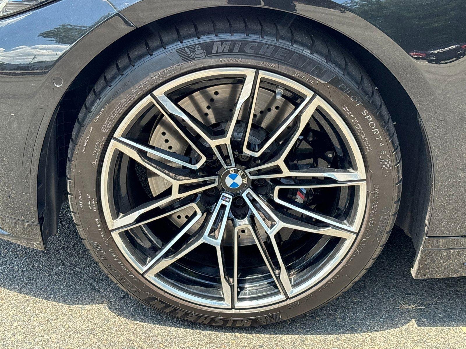 Used 2021 Black Sapphire Metallic BMW Competition image 10