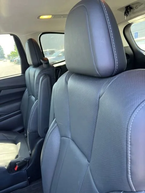 Used 2022 Autumn Green Metallic Subaru Touring image 9