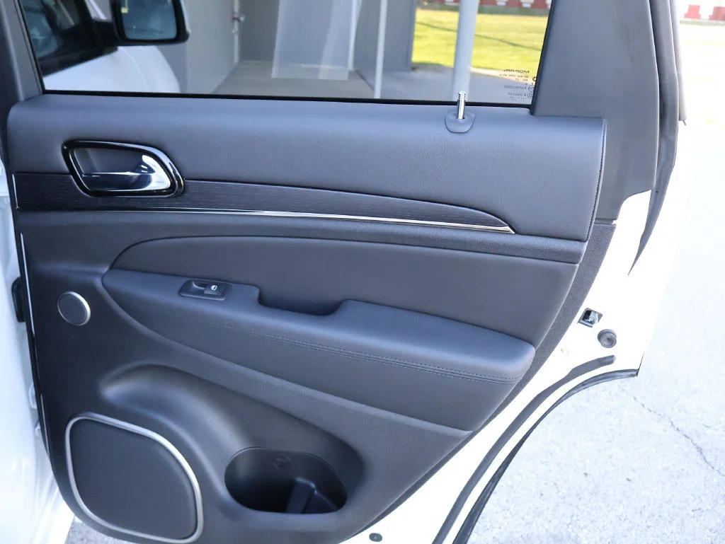 Used 2021 White Jeep High Altitude image 16