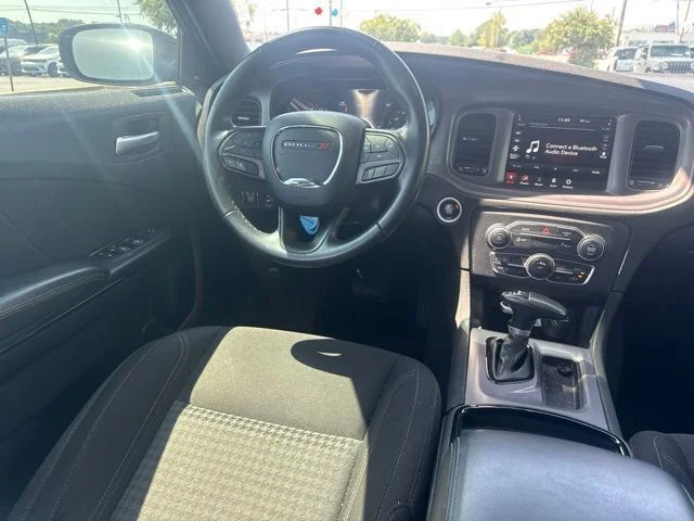 Used 2023 Red Dodge SXT image 20