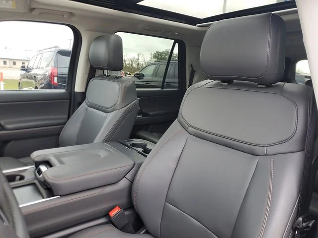2025 Ford Expedition MAX Active - Photo 18