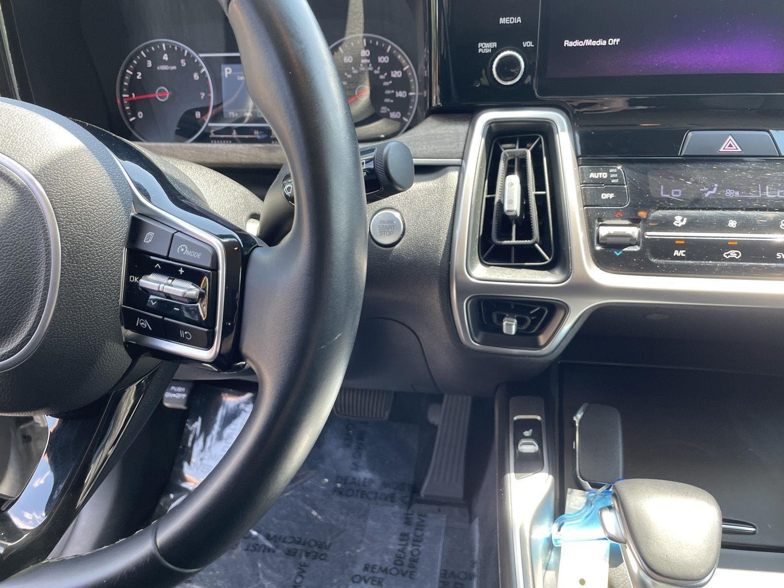 Used 2022 Everlasting Silver Kia X-Line S image 10