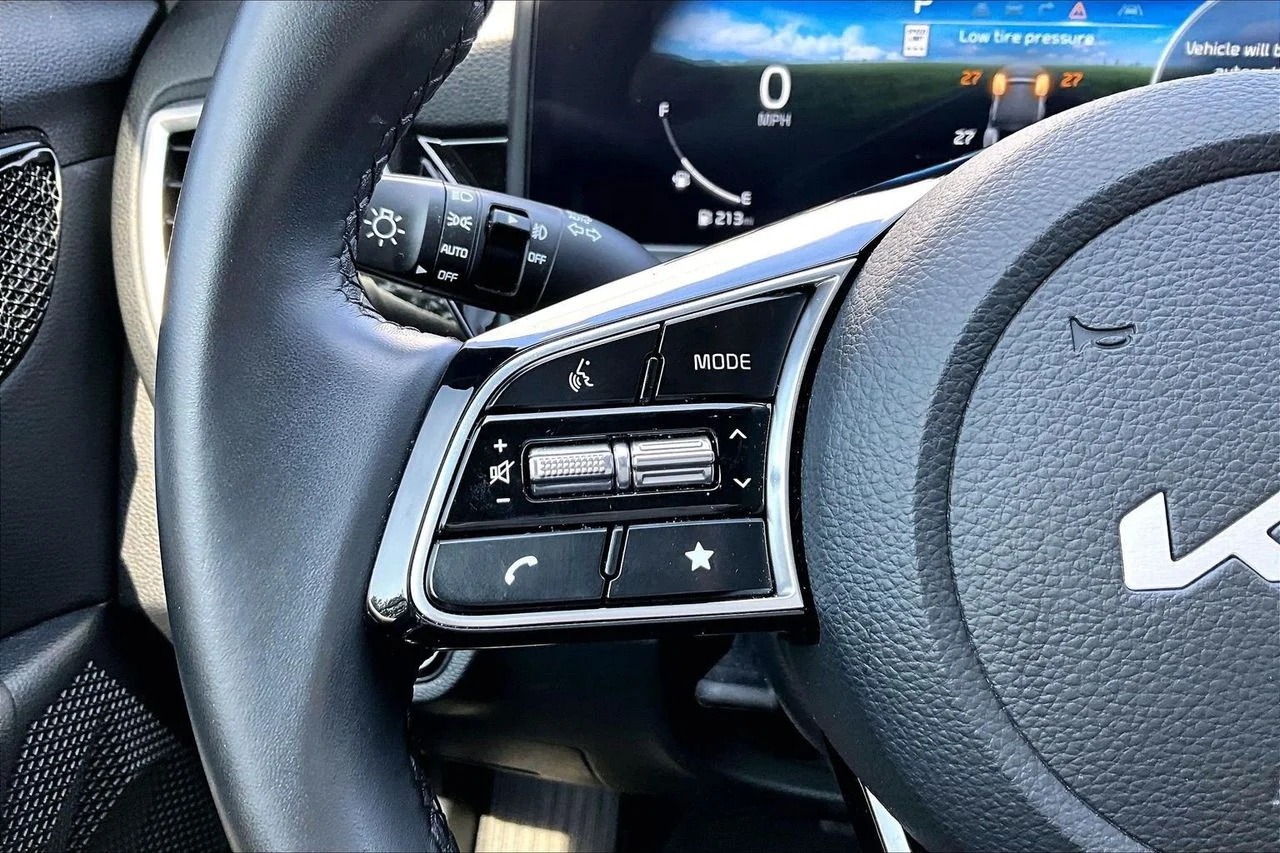Certified Used 2025 Black Kia X-Line image 28