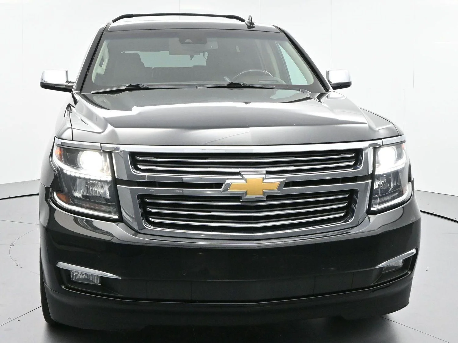 Used 2018 Black Chevrolet Premier image 2
