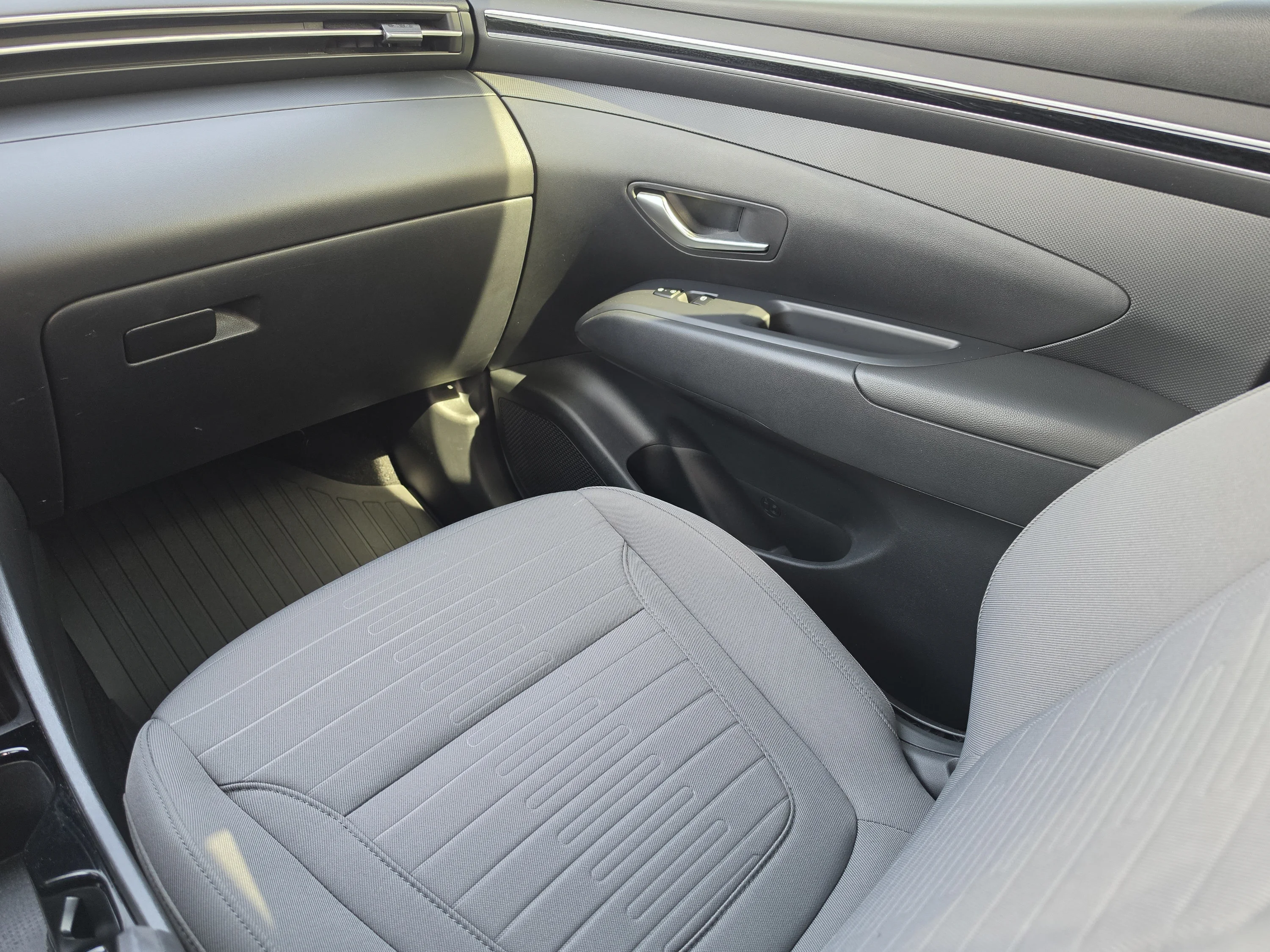 Used 2022 Ice White Hyundai SEL image 20