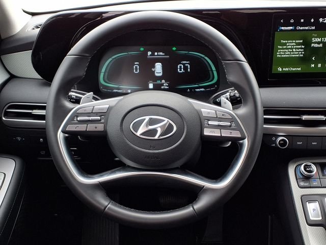 Used 2025 Silver Hyundai SEL image 19