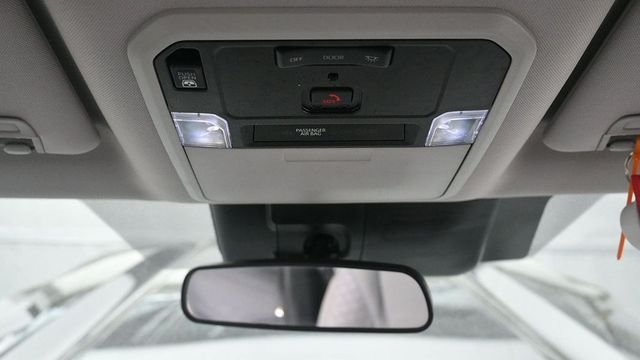 Used 2022 Black Toyota SR5 image 19