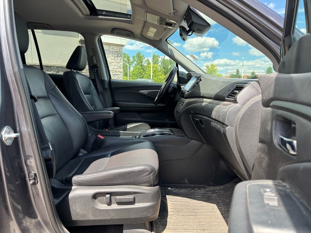 Used 2023 Modern Steel Metallic Honda RTL-E image 7
