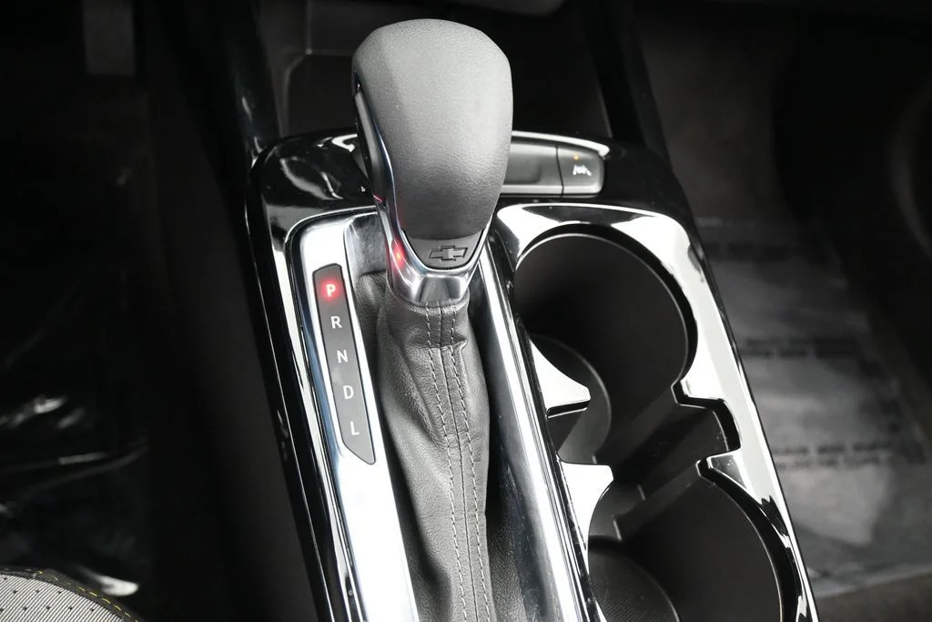 Used 2025 Mosaic Black Metallic Chevrolet LT image 23