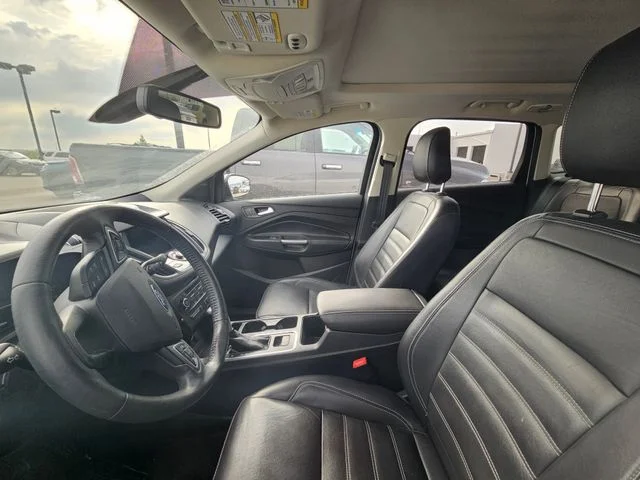 Used 2018 White Platinum Clearcoat Metallic Ford Titanium image 38