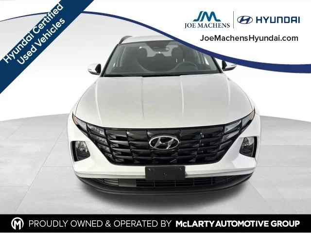 Used 2023 White Hyundai SEL image 4